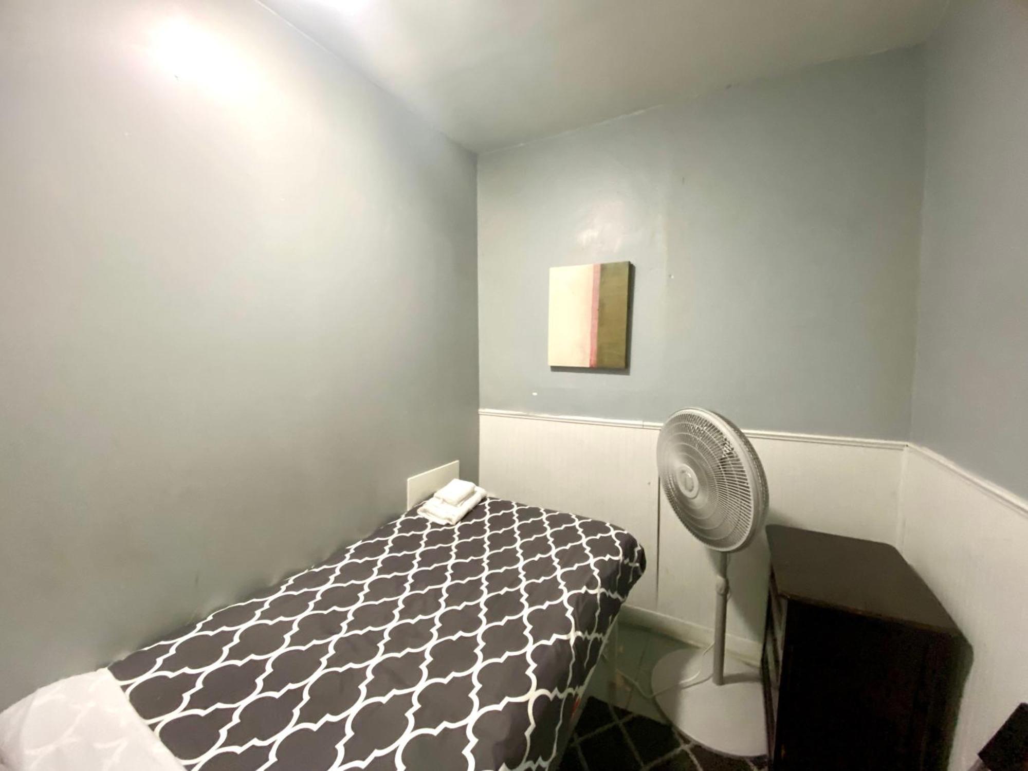 Clover 2900 - Apartment And Rooms With Private Bathroom Near Washington Ave South Philly Philadelphia Exterior photo