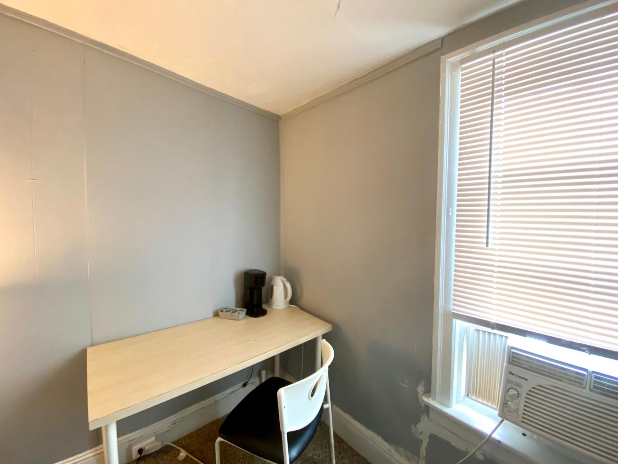 Clover 2900 - Apartment And Rooms With Private Bathroom Near Washington Ave South Philly Philadelphia Exterior photo